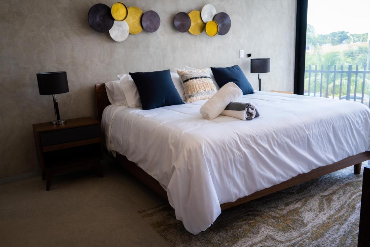 Fancy 3 Bedroom In Downtown Playa Rooftop Pool Gym * Playa del Carmen